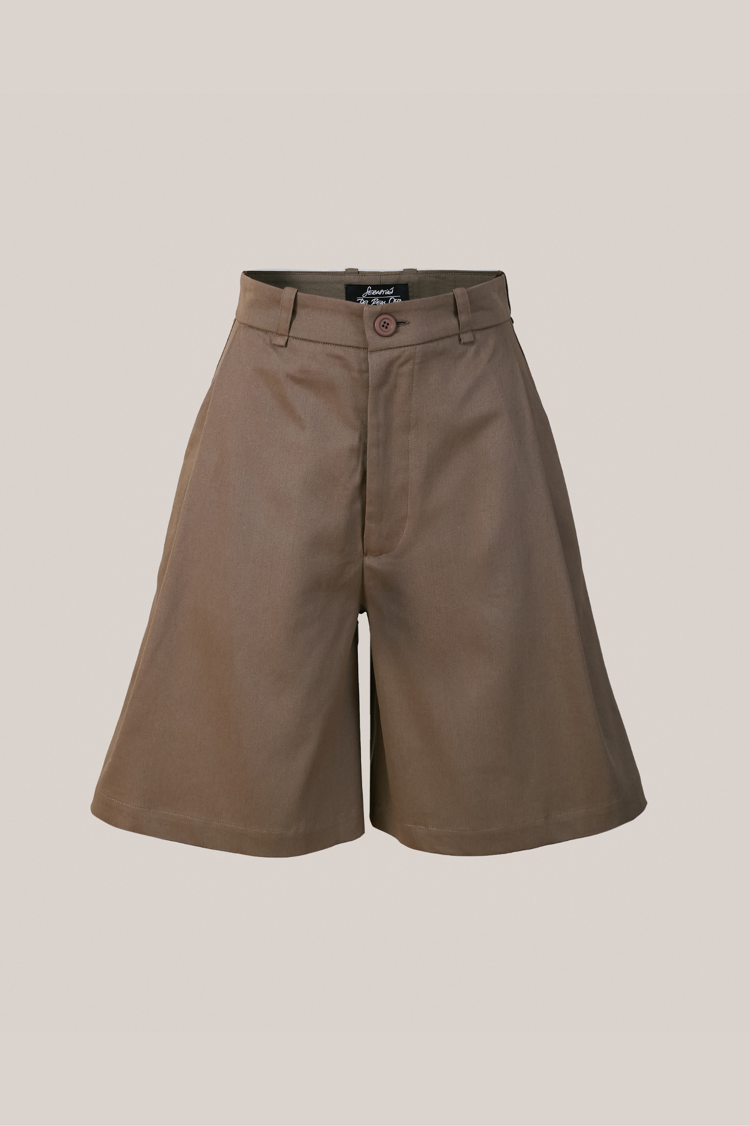 Bermuda Sofía Visón