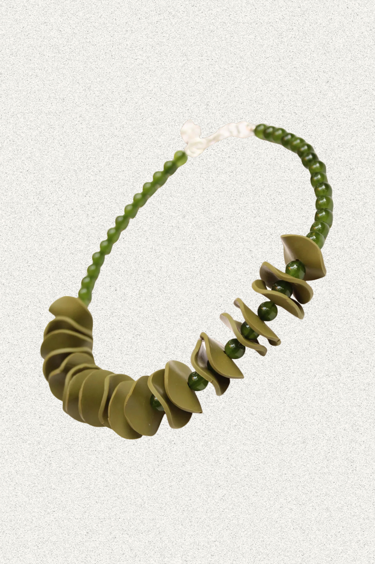 COLLAR VERDE OLIVO