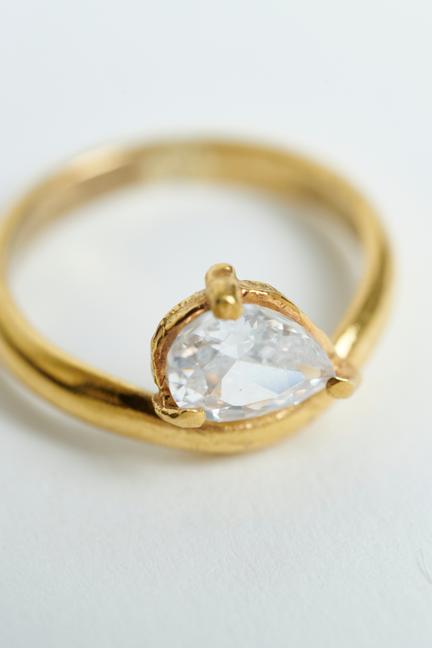 Anillo Dalí Enchapado