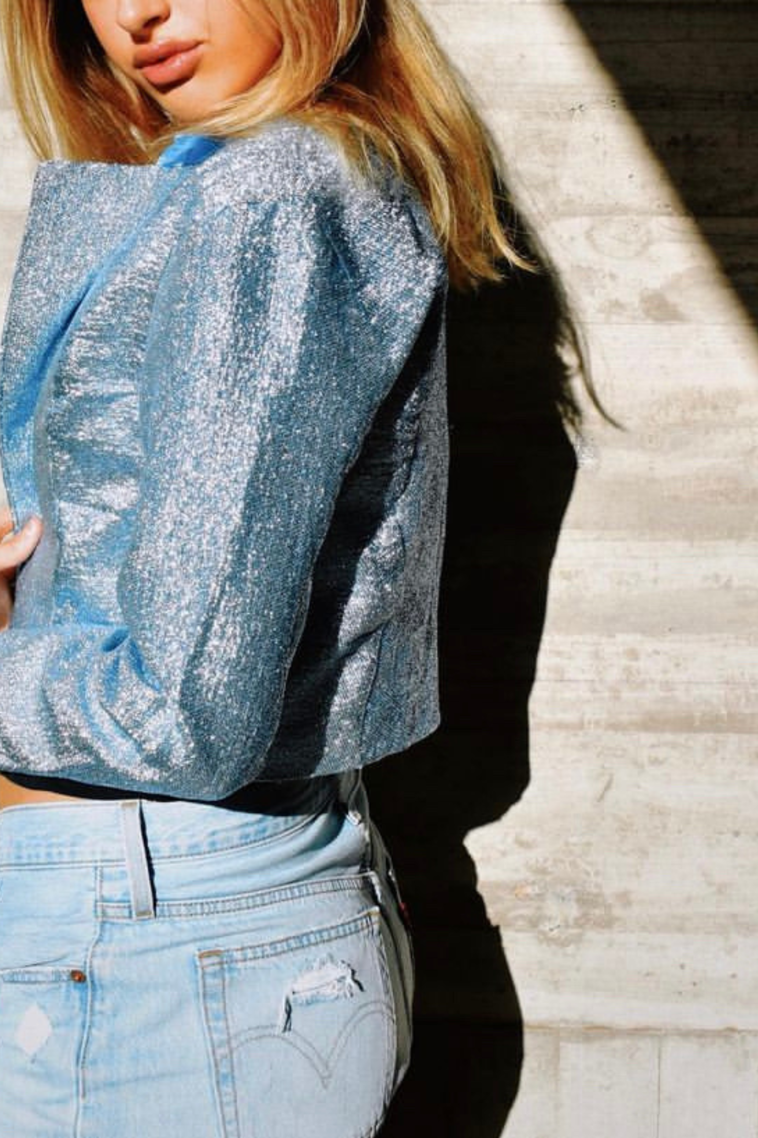 Chaqueta metálica celeste