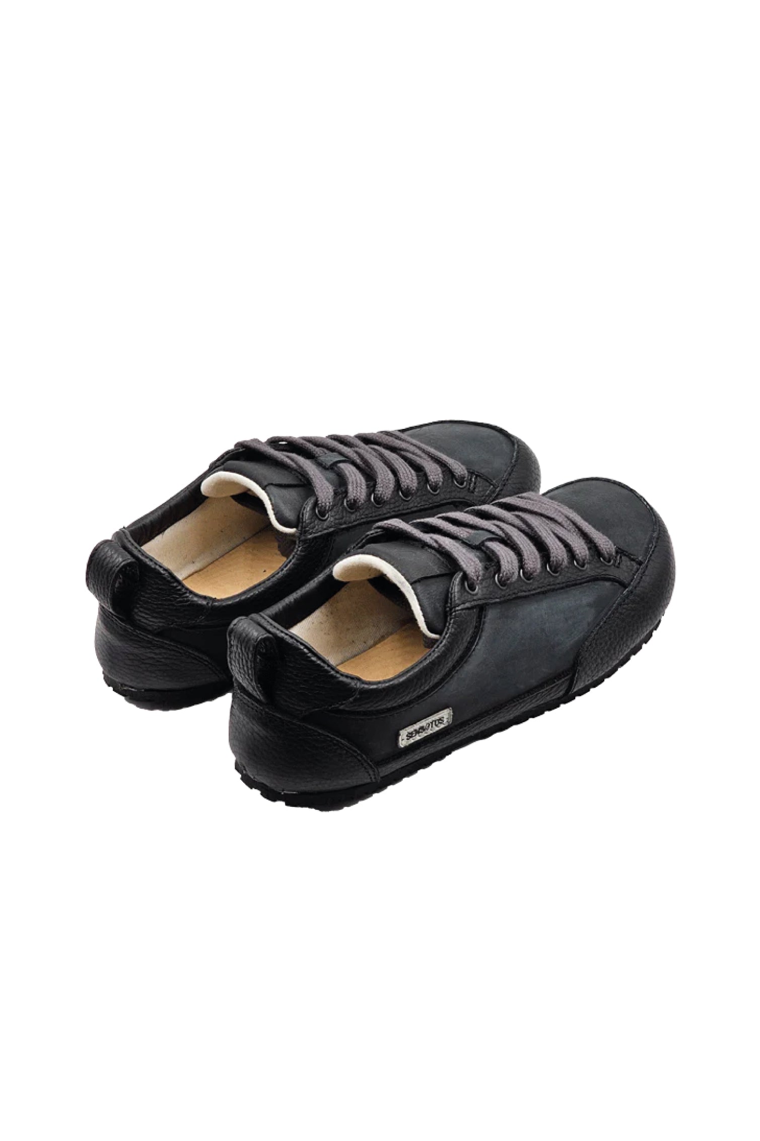 Zapatilla Negra A1