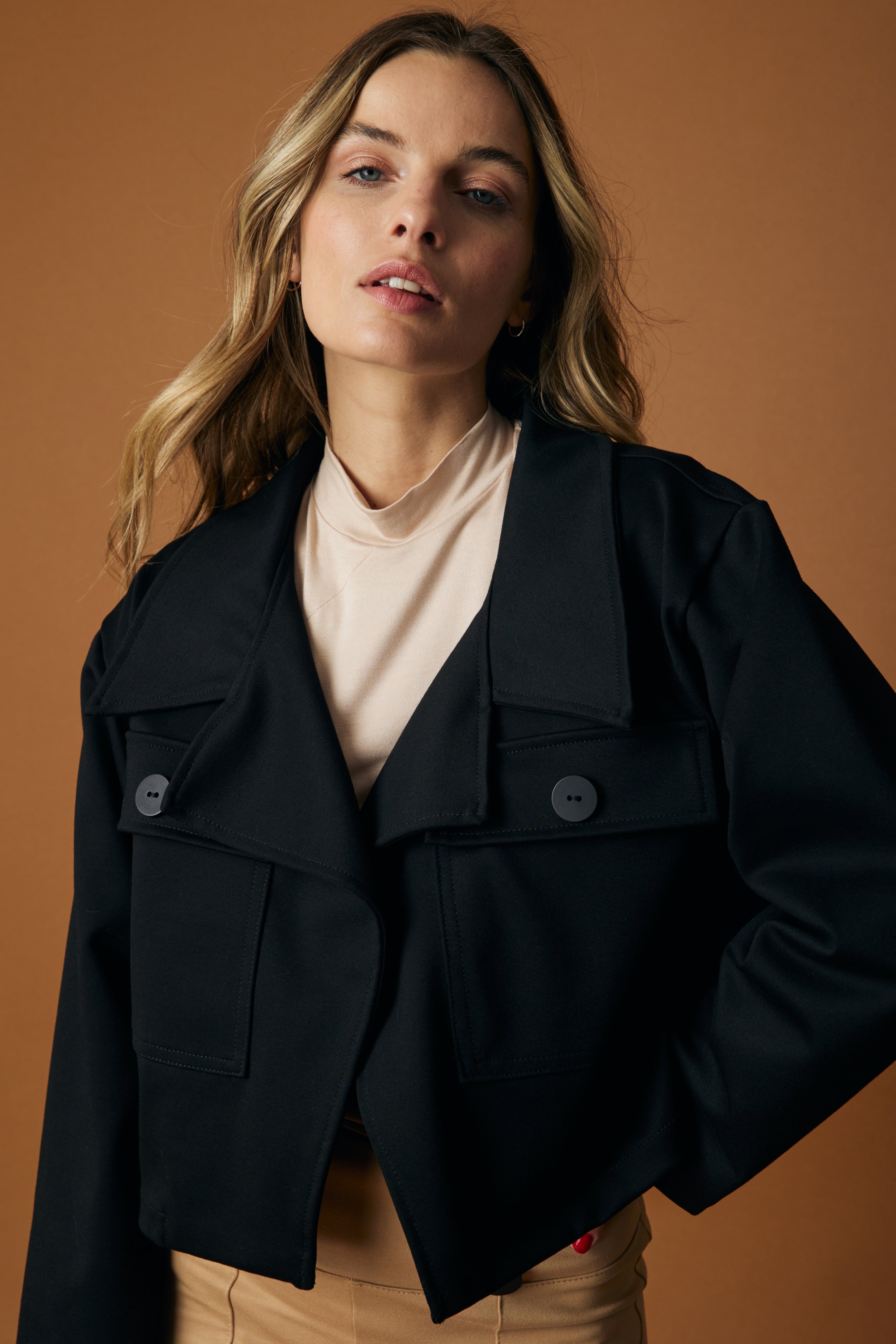 Jacket Capri Negra