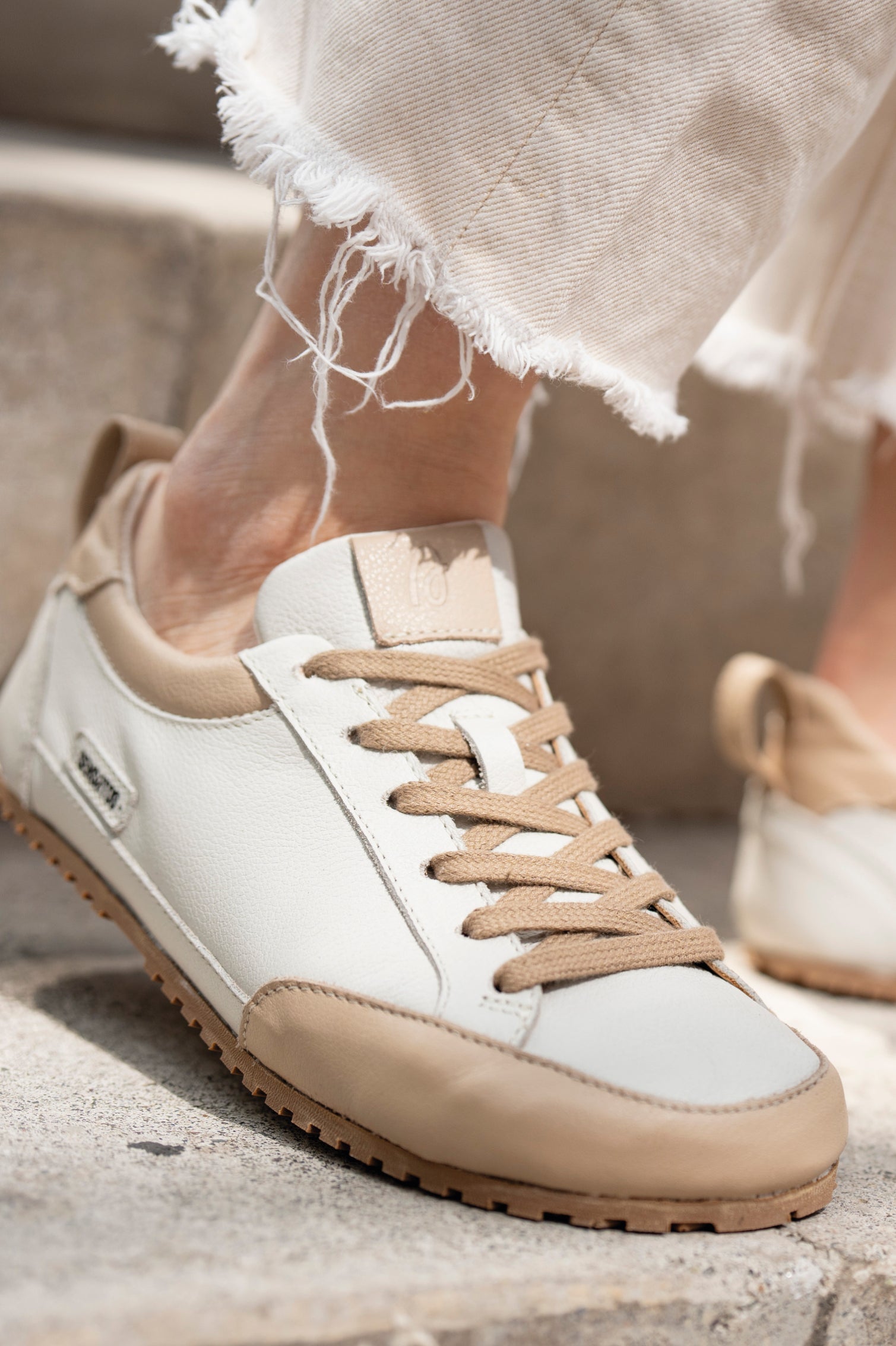 Zapatilla Beige A1