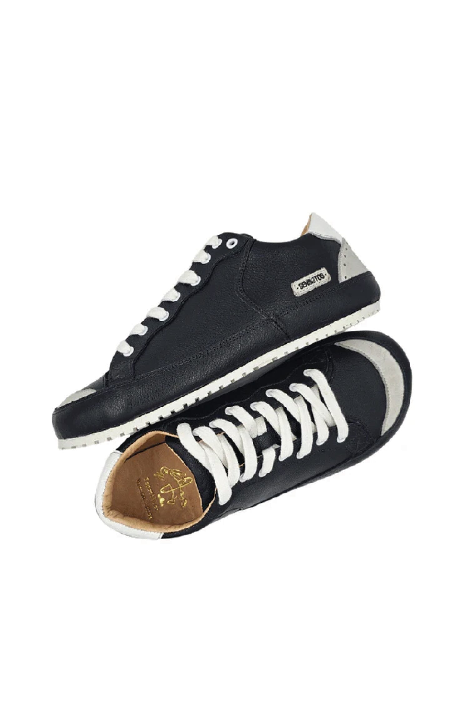 Zapatilla Negra A2