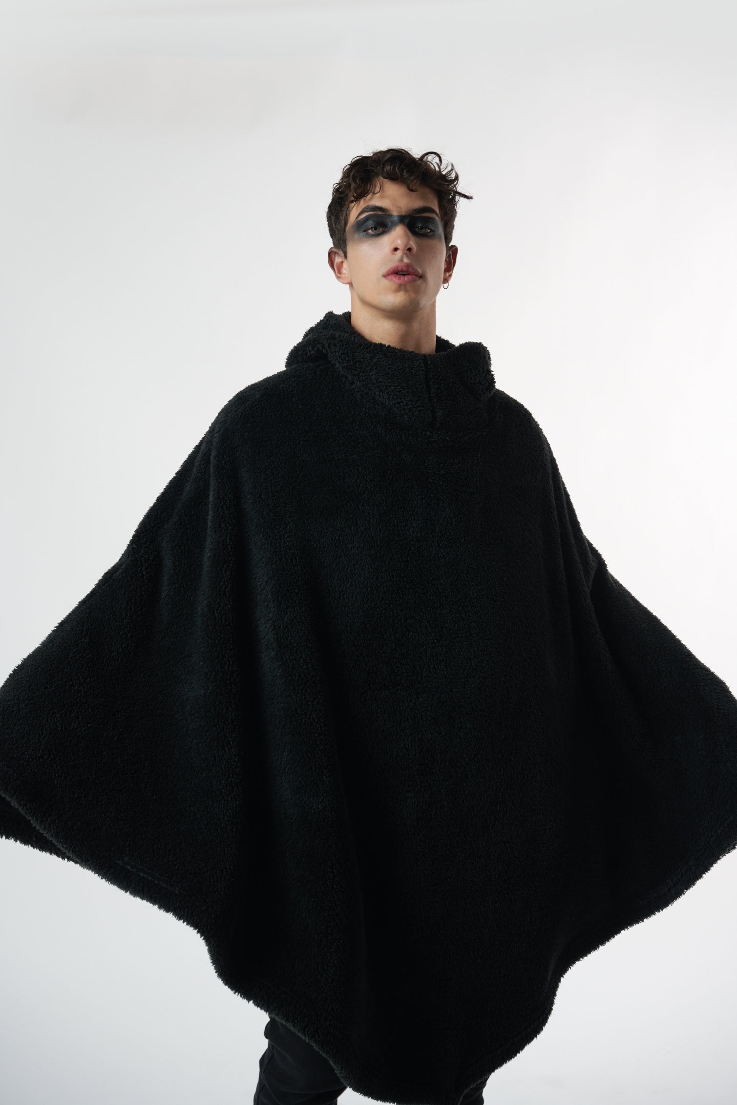 Poncho Negro Corderito