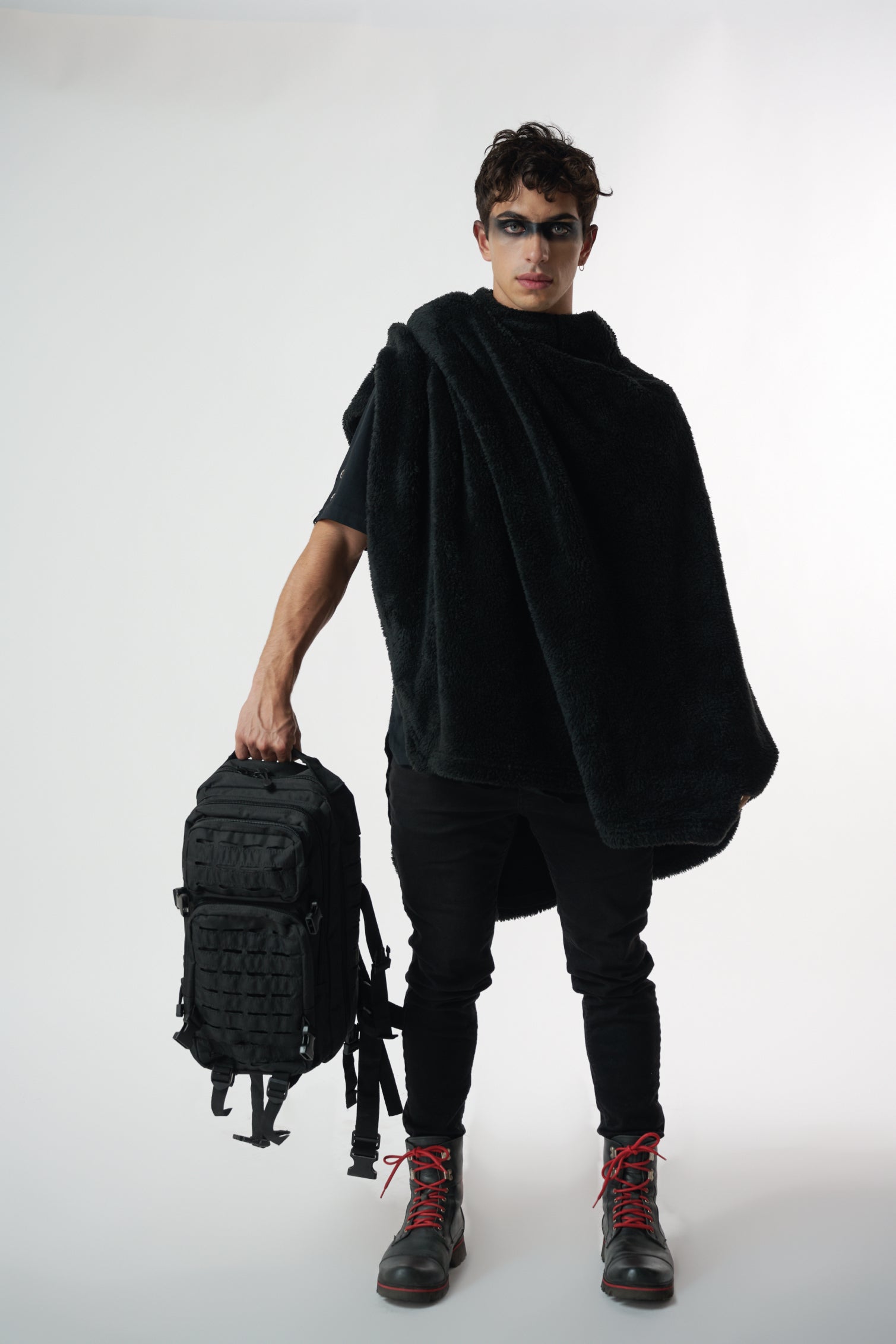 Poncho Negro Corderito
